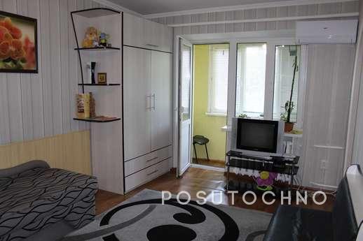 Rent a cozy, comfortable 1-bedroom apartment with a modern r