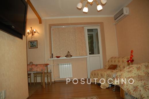 відмінна квартира з гарним ремонтом, Ростов-на-Дону - квартира подобово