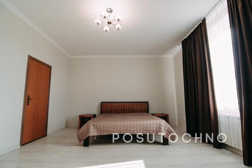 BEST APARTMENT IN THE CITY CENTER !!!, Melitopol - apartment by the day
