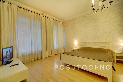 2-bedroom apartment on Rubinstein, Санкт-Петербург - квартира подобово