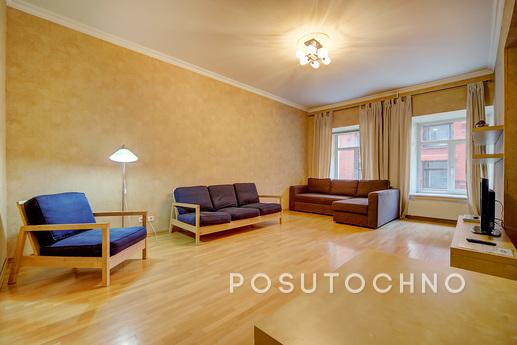 2-bedroom apartment on Rubinstein, Saint Petersburg - apartment by the day