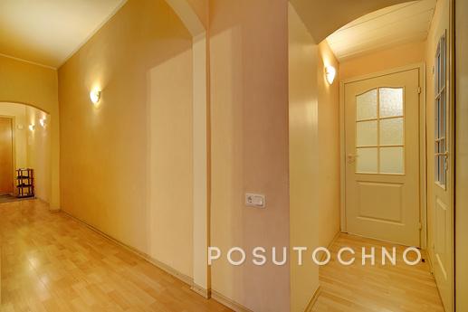 2-bedroom apartment on Rubinstein, Санкт-Петербург - квартира подобово