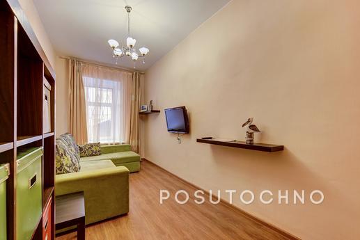 2 bedroom apartment on Marat, Санкт-Петербург - квартира подобово