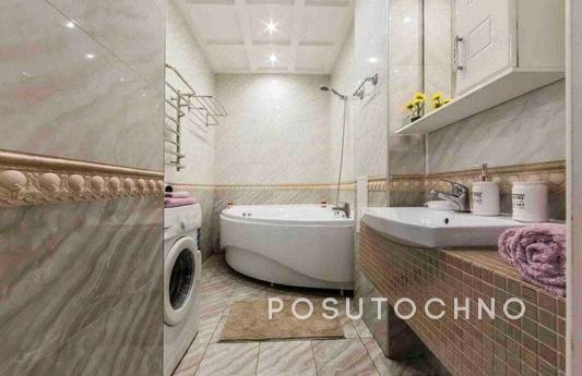 Beautiful apartment with Jacuzzi, center, Kyiv - apartment by the day