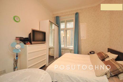 three square-ry center of St. Petersburg, Saint Petersburg - apartment by the day