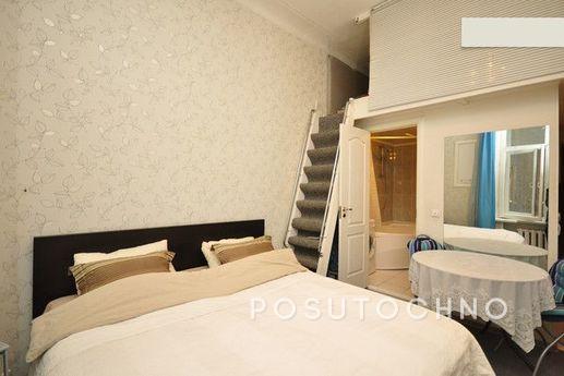 VLIDIMIRSKAYA M / Dostoevskaya 3 minutes for short term rent