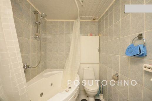 three square-ry center of St. Petersburg, Saint Petersburg - apartment by the day