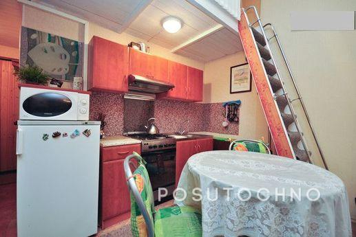 three square-ry center of St. Petersburg, Saint Petersburg - apartment by the day