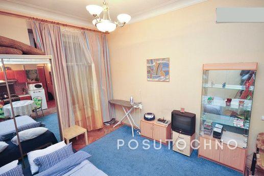 three square-ry center of St. Petersburg, Saint Petersburg - apartment by the day