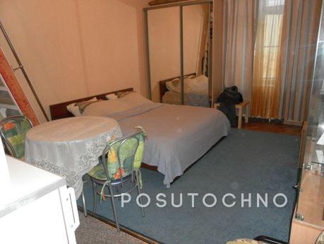 VLIDIMIRSKAYA M / Dostoevskaya 3 minutes for short term rent