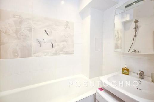 One bedroom studio apartment in the cent, Moscow - apartment by the day