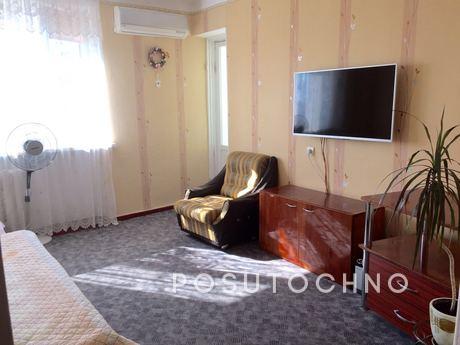 apartment with stunning sea views, Chernomorsk (Illichivsk) - apartment by the day