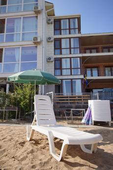 Rent an apartment in a house on the sand. The apartment incl