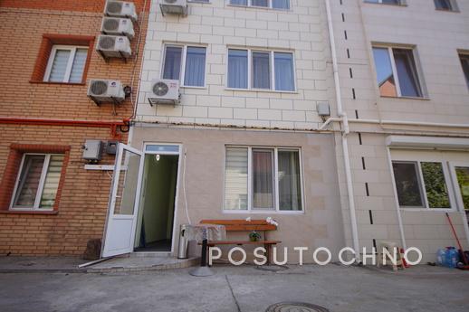 Апартаменти в будинку на піску-шикарний , Чорноморськ (Іллічівськ) - квартира подобово