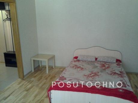 I rent an apartment, pochasno. The apartment has a fresh rep