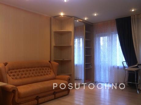 The apartment is located on the 5th floor, studio type, full