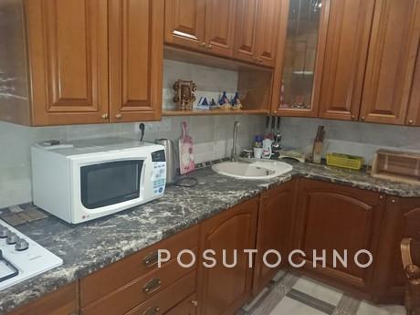 2 bedroom apartment on Krasnoarmeyskaya, Ростов-на-Дону - квартира подобово