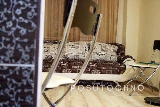 Comfortable 2-room apartment in center, Odessa - apartment by the day