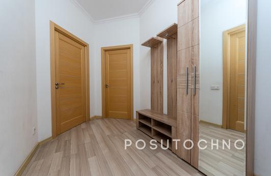 2-room in a new house, 5 minutes from th, Kyiv - apartment by the day