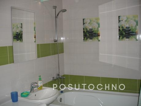 Excellent apartment for rent by the sea, Sevastopol - apartment by the day