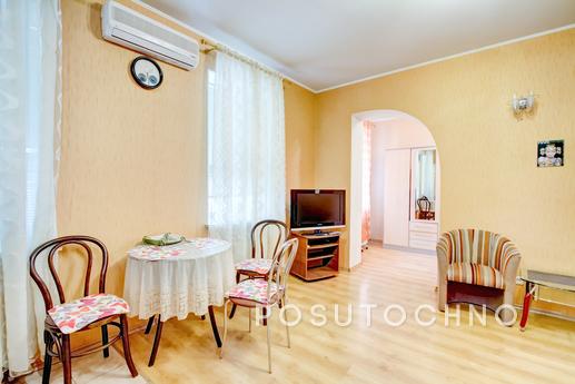 Rent 1k. Alexander Ave. / Greek, Odessa - apartment by the day