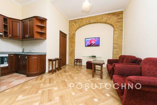 Prekrasnaya stolytsы.Oborudovana apartment in the center of 