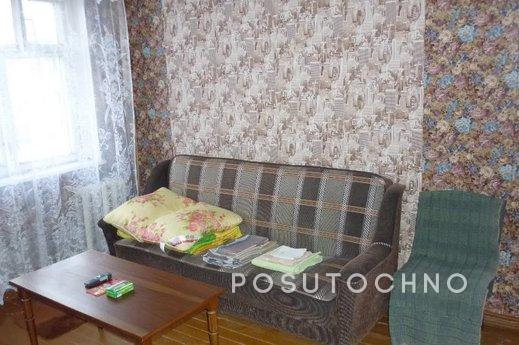 Rent 1-bedroom apartment in the town of Orekhovo-at night, t