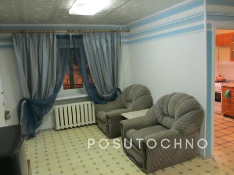 3 bedroom apartment in Ekaterinburg, Yekaterinburg - apartment by the day