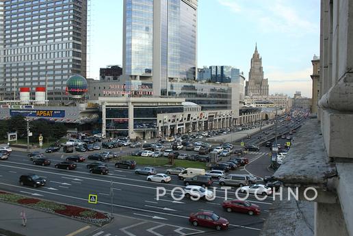 Затишна квартира у метро Смоленська, Москва - квартира подобово