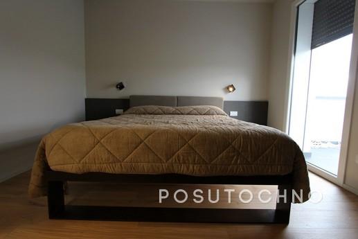 One bedroom apartment in the city center overlooking the Pre