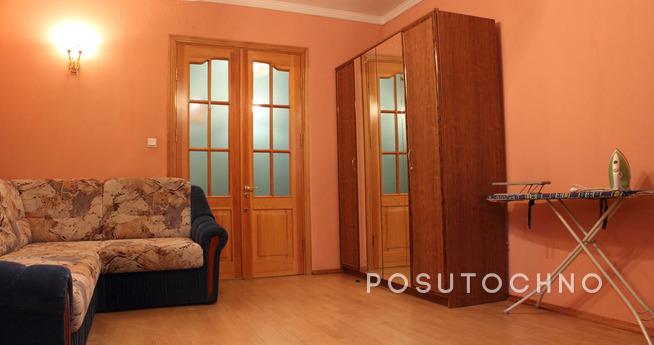 2 rooms apartment, near the park, metro, Saint Petersburg - apartment by the day