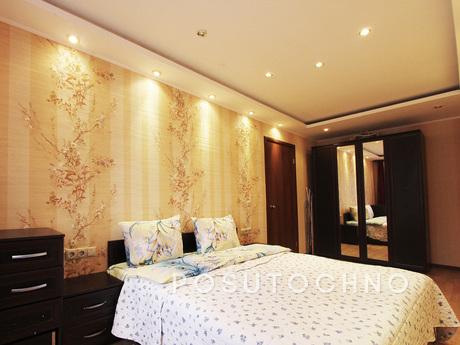 The house is located just a hundred meters from the metro st