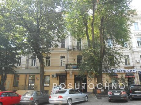 Deribasovskaya1 apartment 700grn, Odessa - apartment by the day