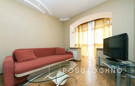 One-bedroom apartment in the center of Kiev with separate ro