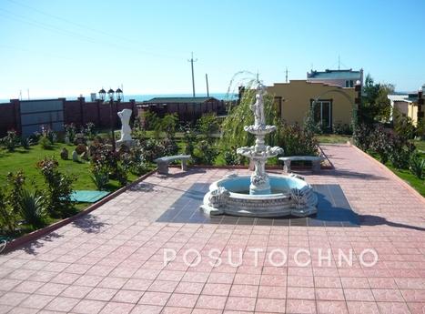 Affordable holidays by the sea-beach 5 m, Yevpatoriya - apartment by the day