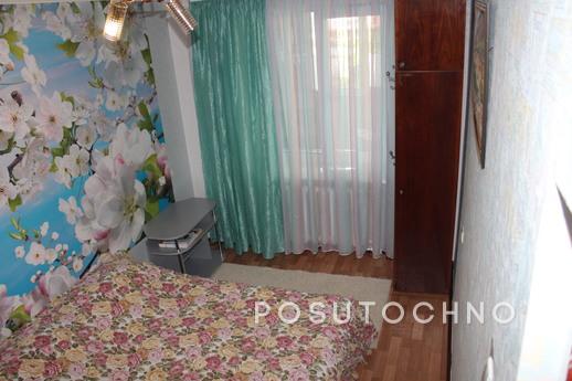 2 bedroom apartment for rent, Yevpatoriya - apartment by the day