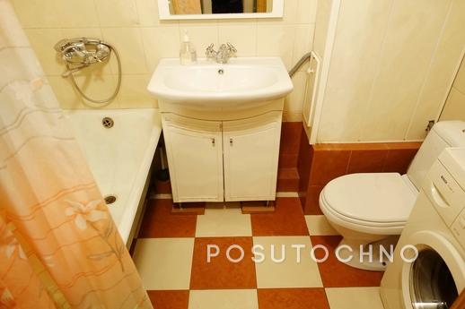 2-room apartment near the metro, Moscow - apartment by the day