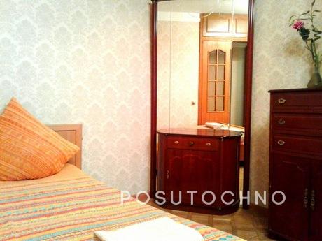 1 bedroom apartment near the metro, Moscow - apartment by the day