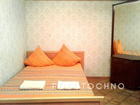 1 bedroom apartment near the metro, Moscow - apartment by the day