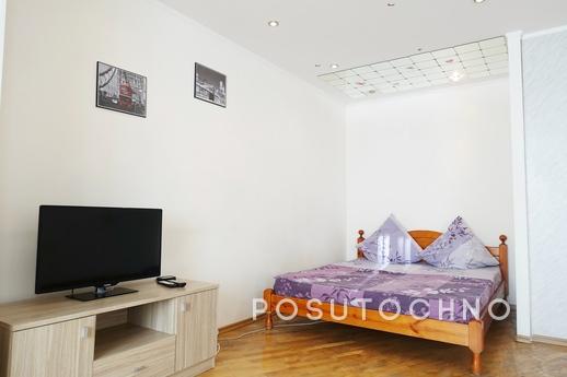 1 bedroom apartment near the metro, Moscow - apartment by the day