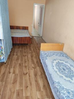 Сдам свой курень в Черноморске(Ильичевск), три этажа. На пер