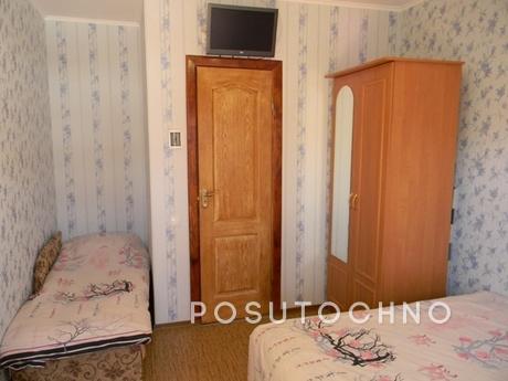 Номери в 5 хв (300м) від моря з кухнею, Судак - квартира подобово