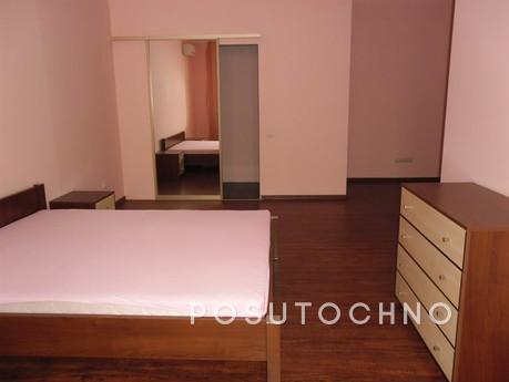 Затишна 2-х кімнатна квартира на Фонтані, Одеса - квартира подобово