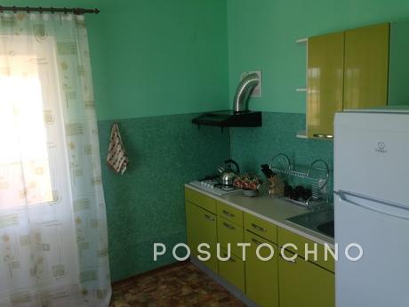 Rent a big house with a gazebo, Yevpatoriya - apartment by the day