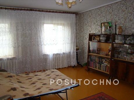 Rent your two-bedroom apartments, Chernomorsk (Illichivsk) - apartment by the day