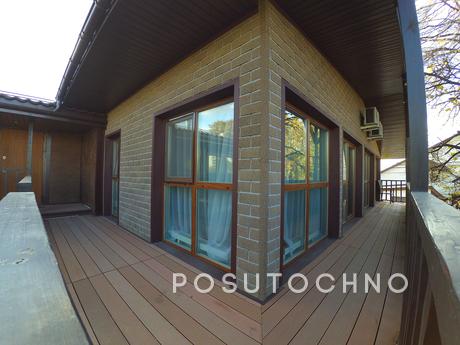Panoramic 4-seater with a balcony, Kazan - apartment by the day