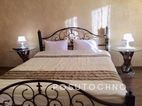 Daily rent 1k studio LUX on Pobeda avenue for non-smoking gu