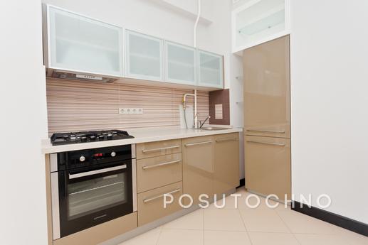 Pollutants. Huge apartment, metro Tagank, Moscow - apartment by the day