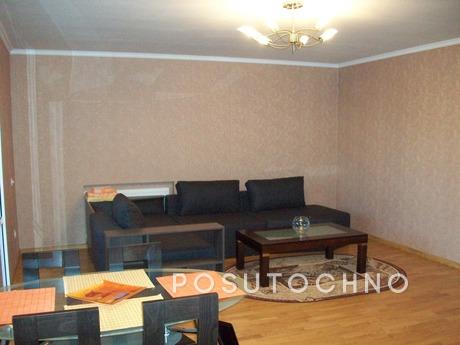 1 . VIP e SEC DneproPlaza, Cherkasy - apartment by the day