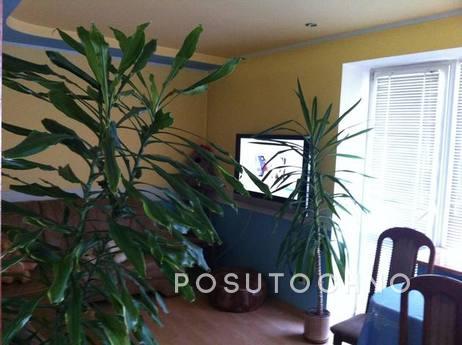 2-room apartment. District cunning marke, Sievierodonetsk - apartment by the day